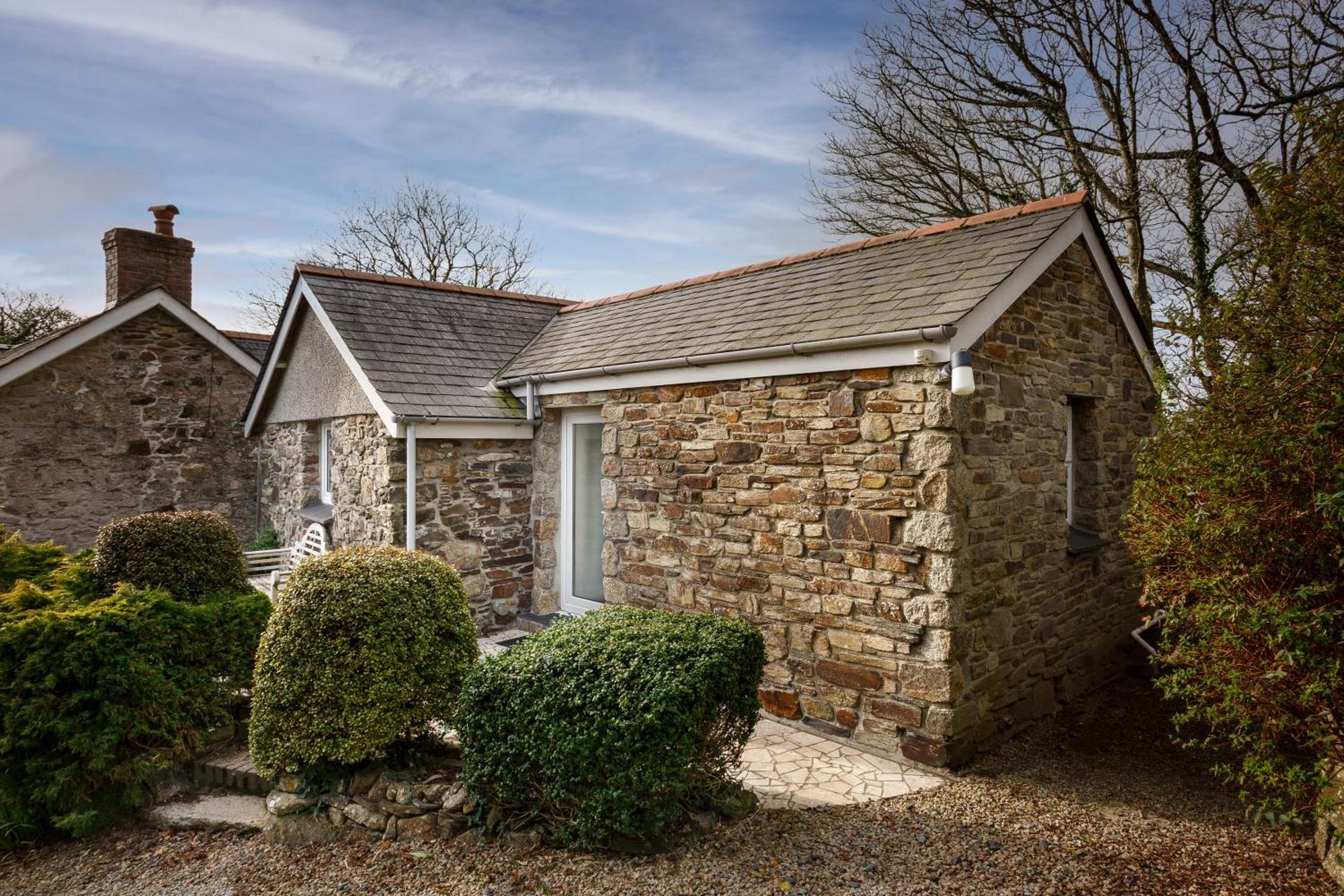 Little Pengelly Farm Bed and breakfast