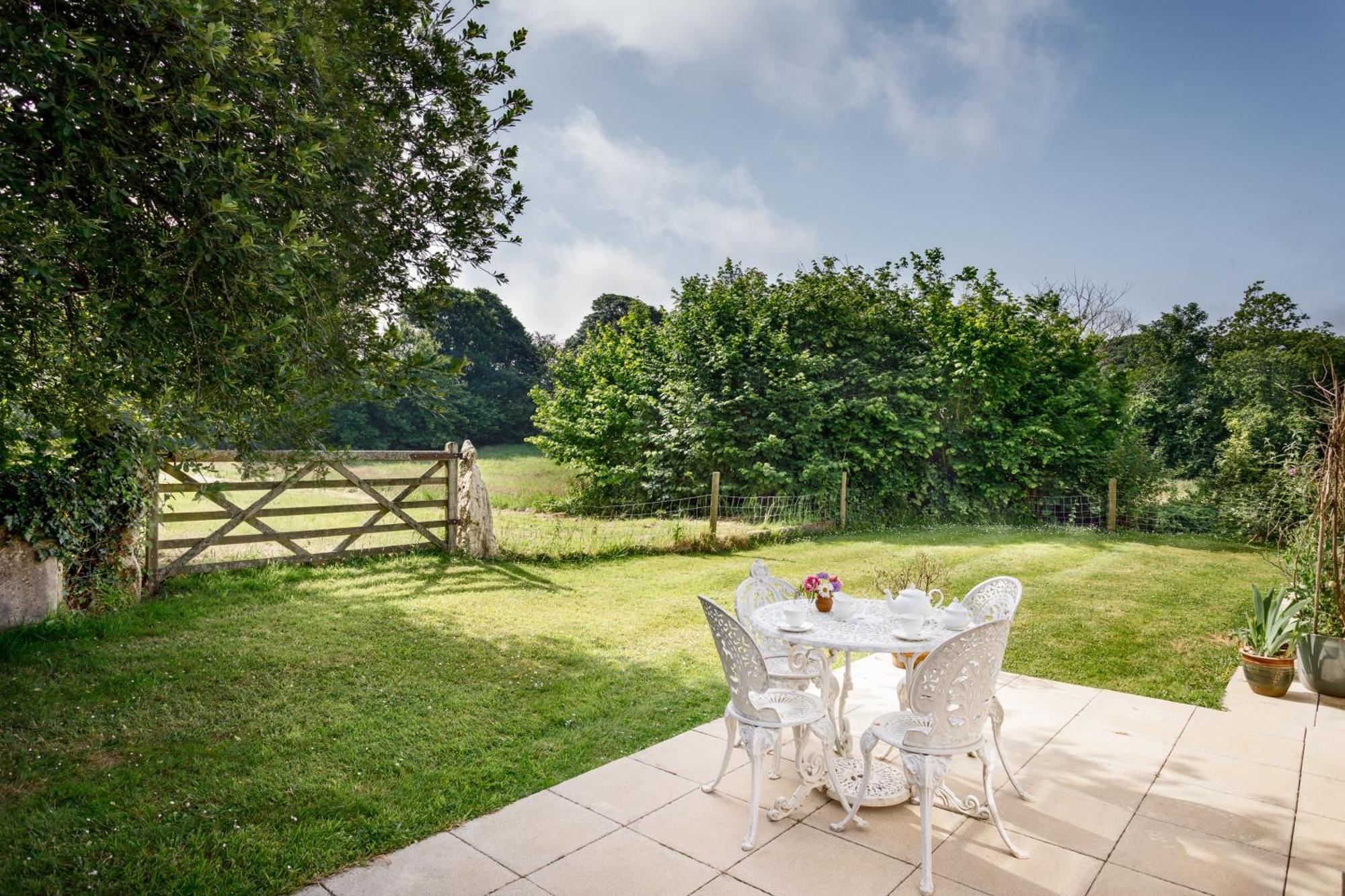 Little Pengelly Farm Bed and breakfast