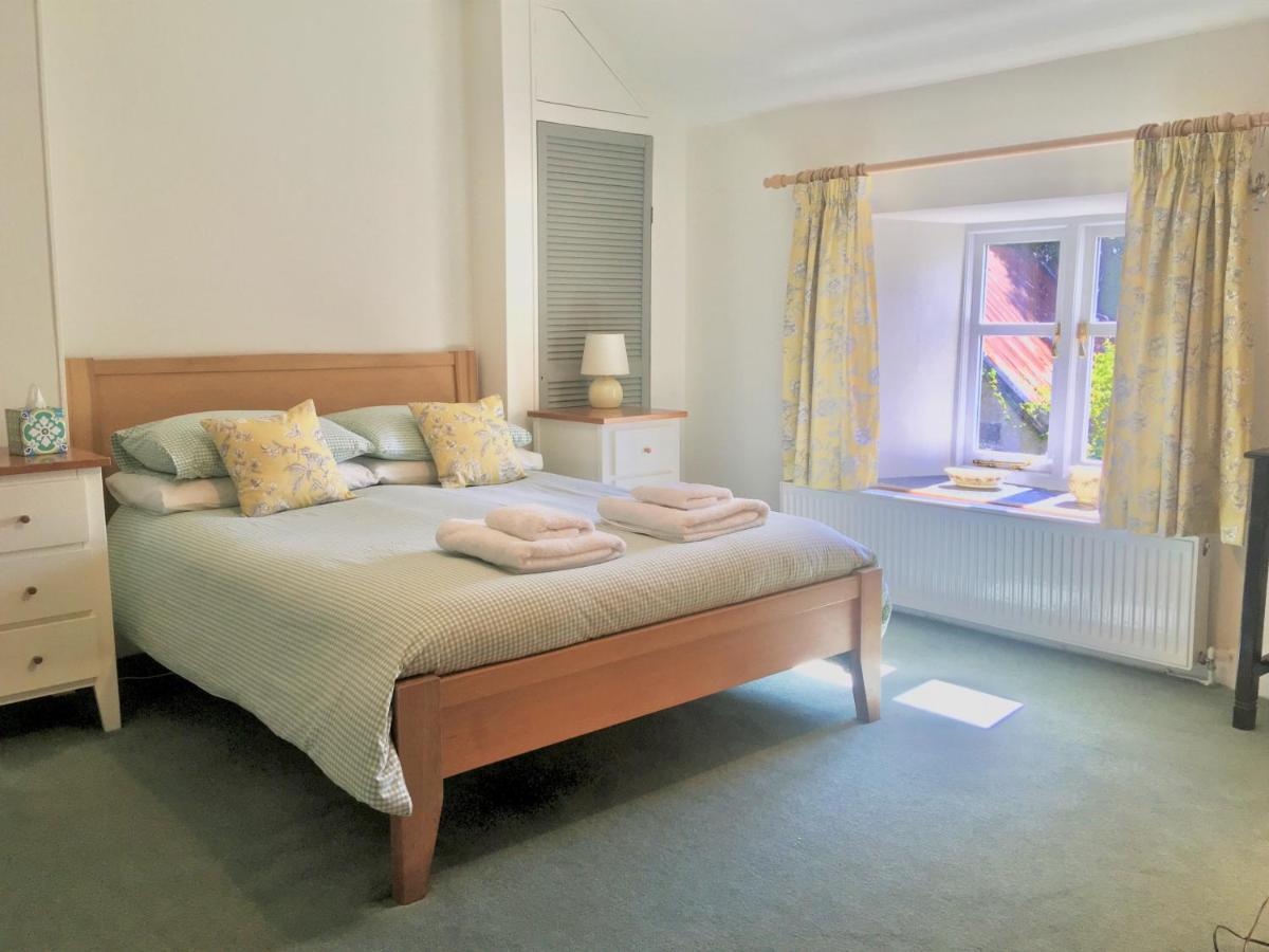 Little Pengelly Farm Bed and breakfast 4*